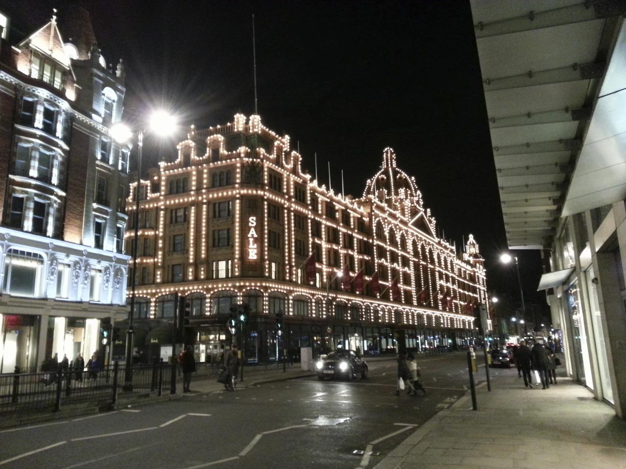 Harrods de nuit / Harrods night time